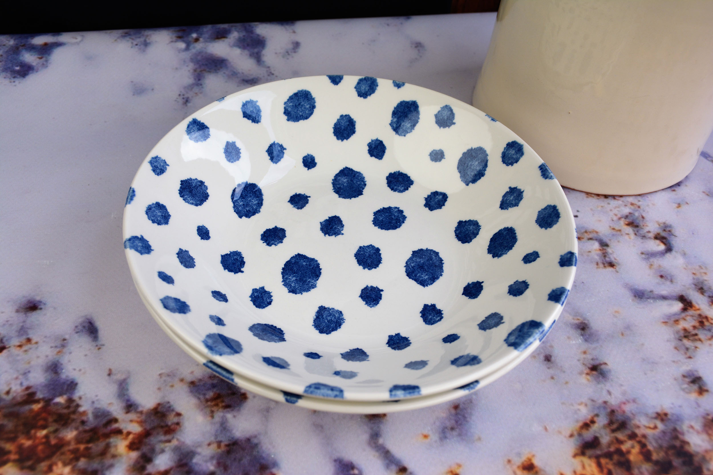 Churchill Inkie Blue Dots servies diepe borden
