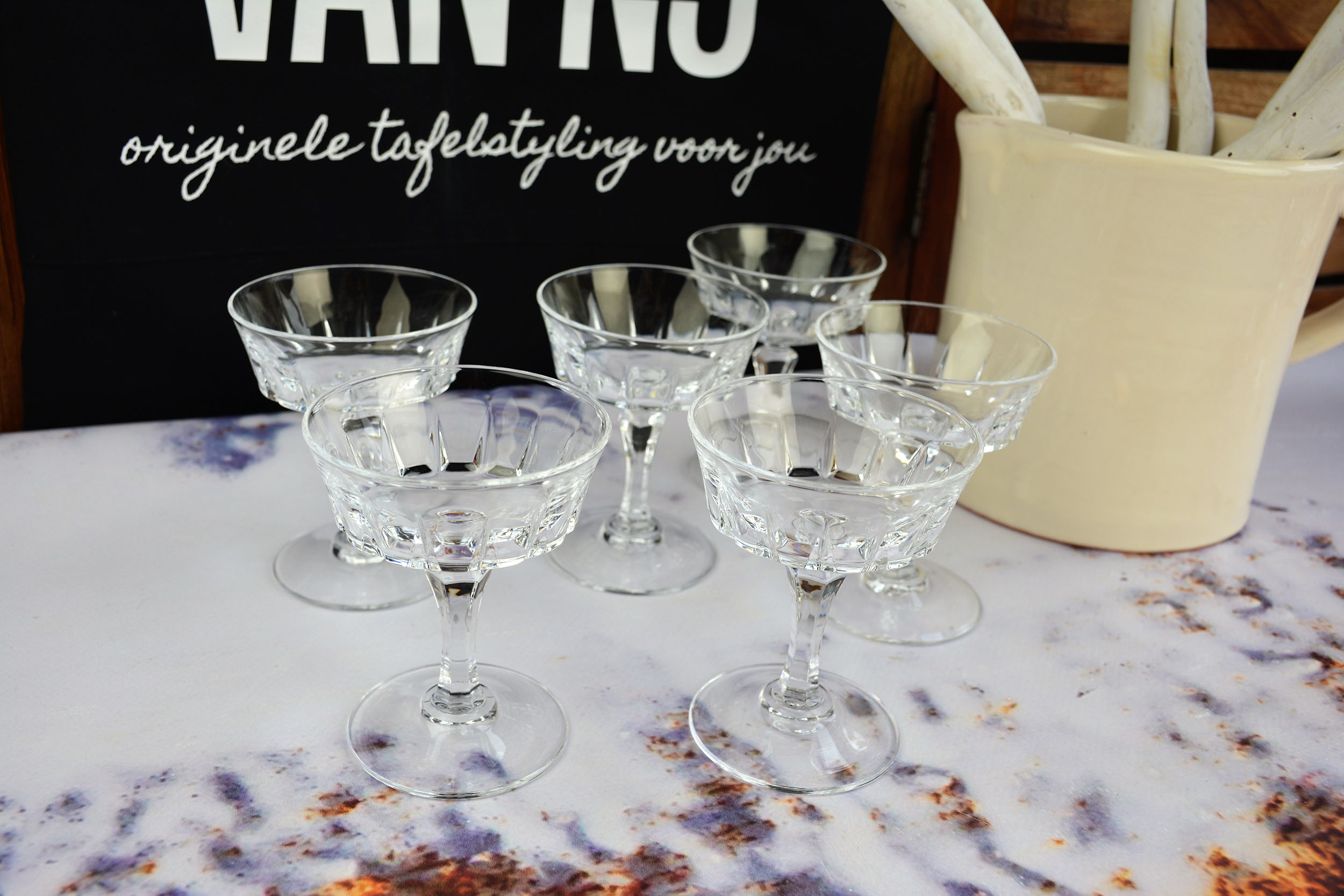 Cristal DArques Versailles champagne coupes klein